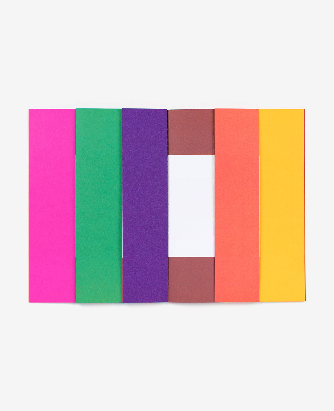 Mire colorée dans le livre Spaces d’Antonio Ladrillo