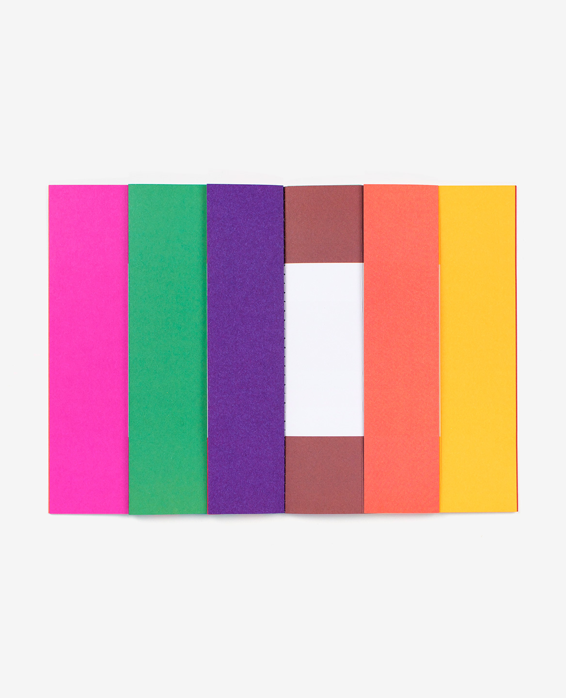Mire colorée dans le livre Spaces d’Antonio Ladrillo