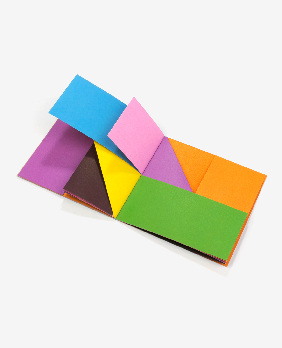 General view of the book Colors by Antonio Ladrillo published by Éditions du livre