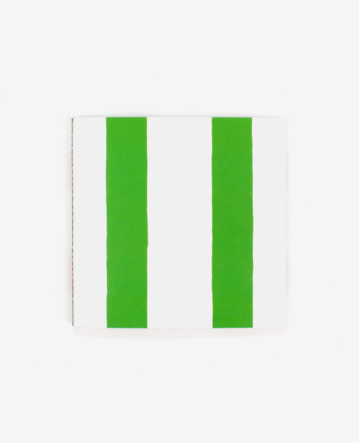 Two green lines cover of the book Colors by Antonio Ladrillo published by Éditions du livre