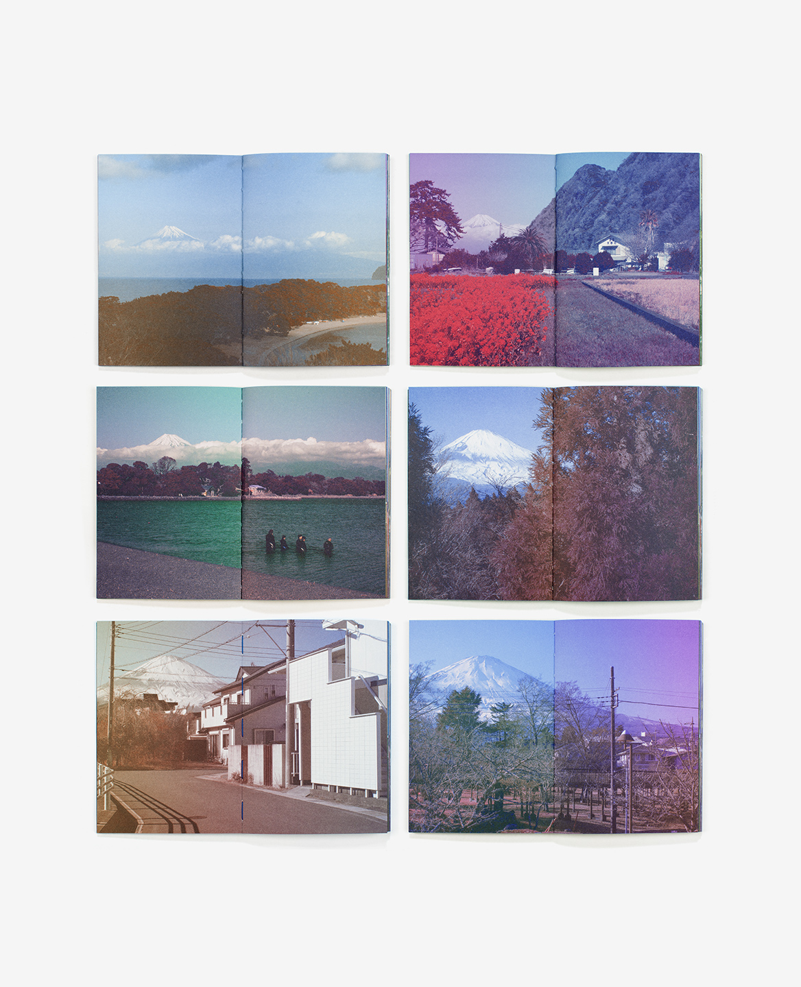 Six doubles pages du livre Fuji de Fanette Mellier et Clément Vauchez